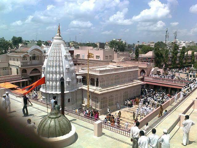 Shri Gajanan Maharaj Samadhi Mandir Shegaon